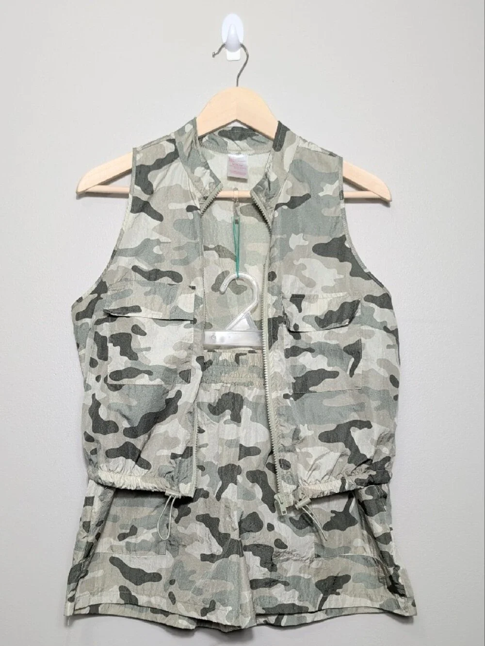 2000s No Boundaries Camouflage Utility Vest & Shorts Set Green Camo Large 11-13